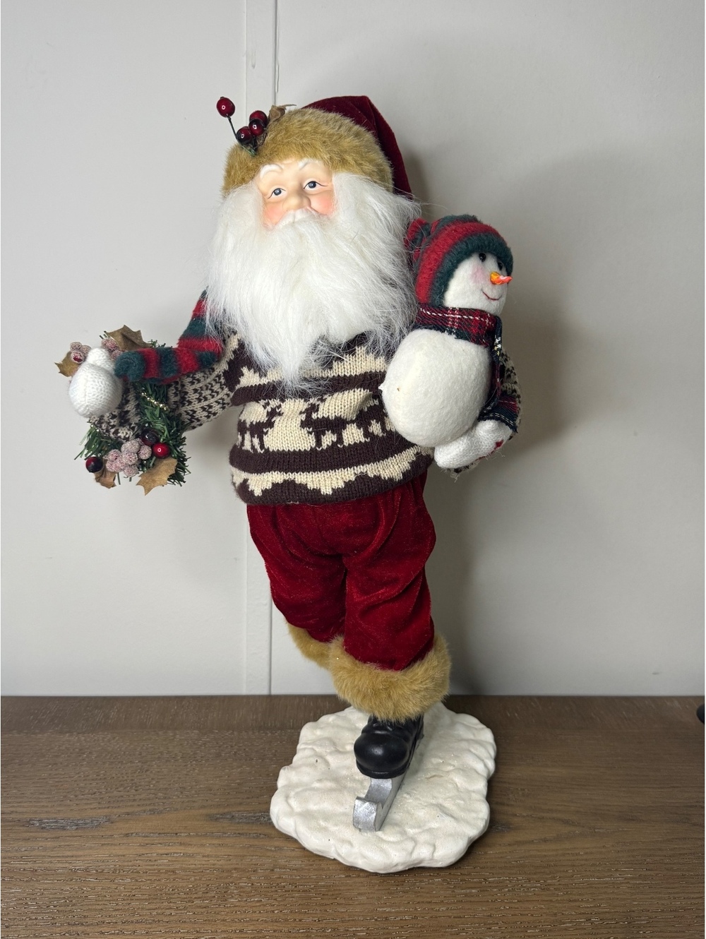Santa Claus ice skating figurine